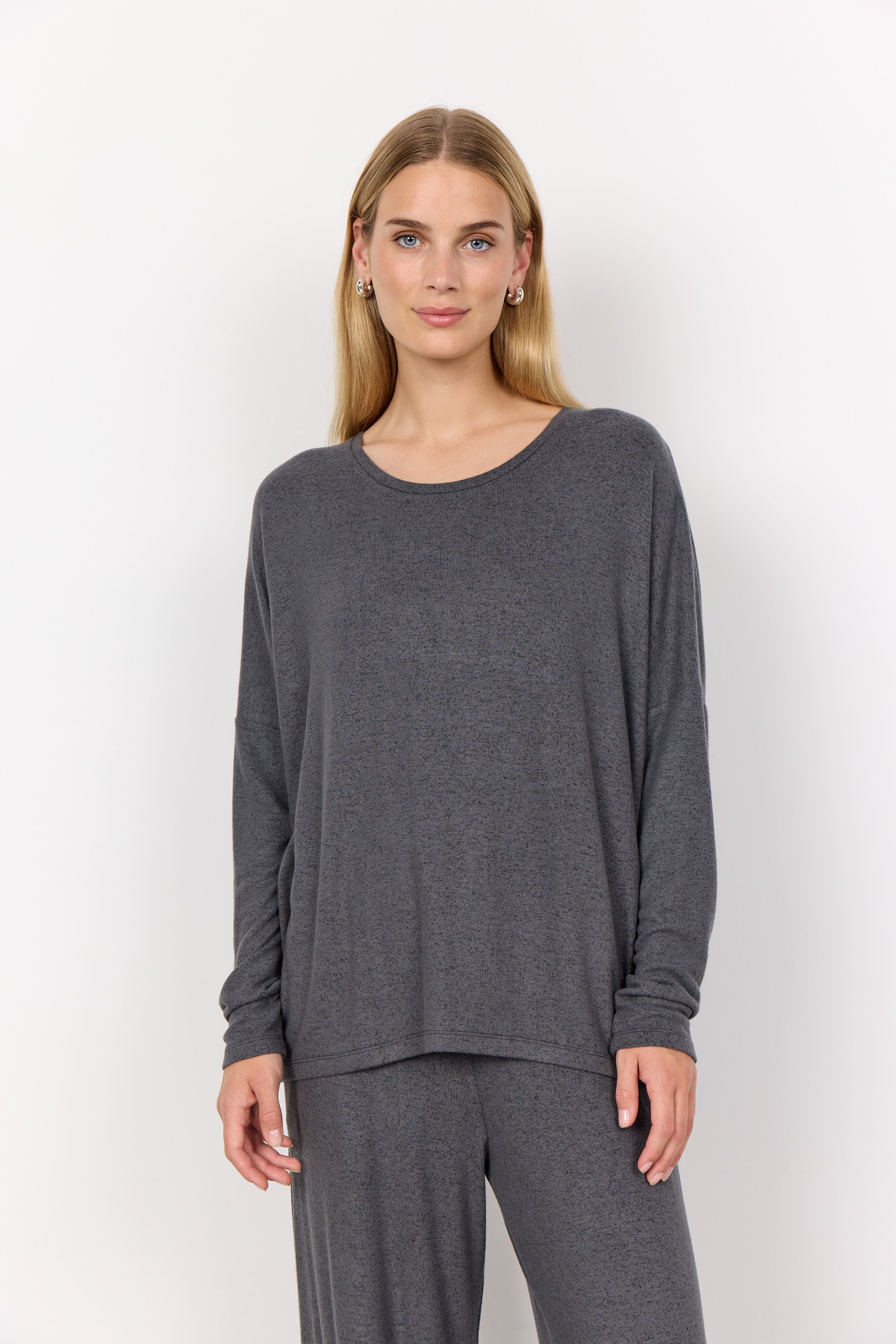 Biara Round Neck Jumper - Dark Grey