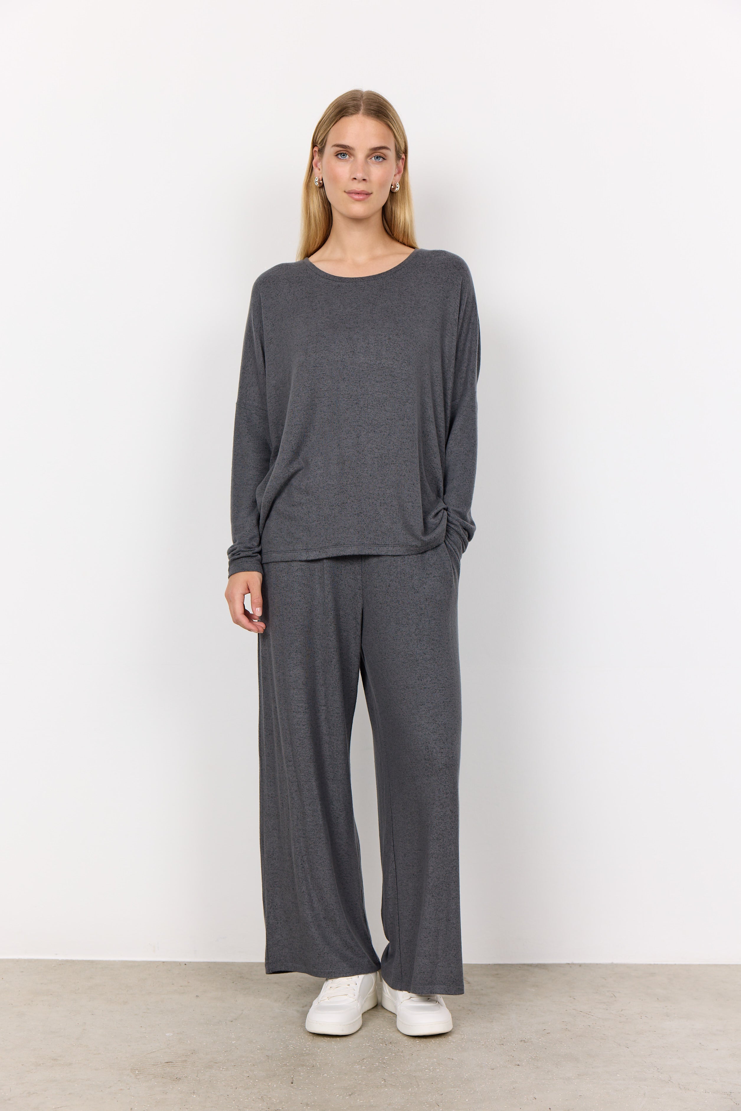 Biara Round Neck Jumper - Dark Grey