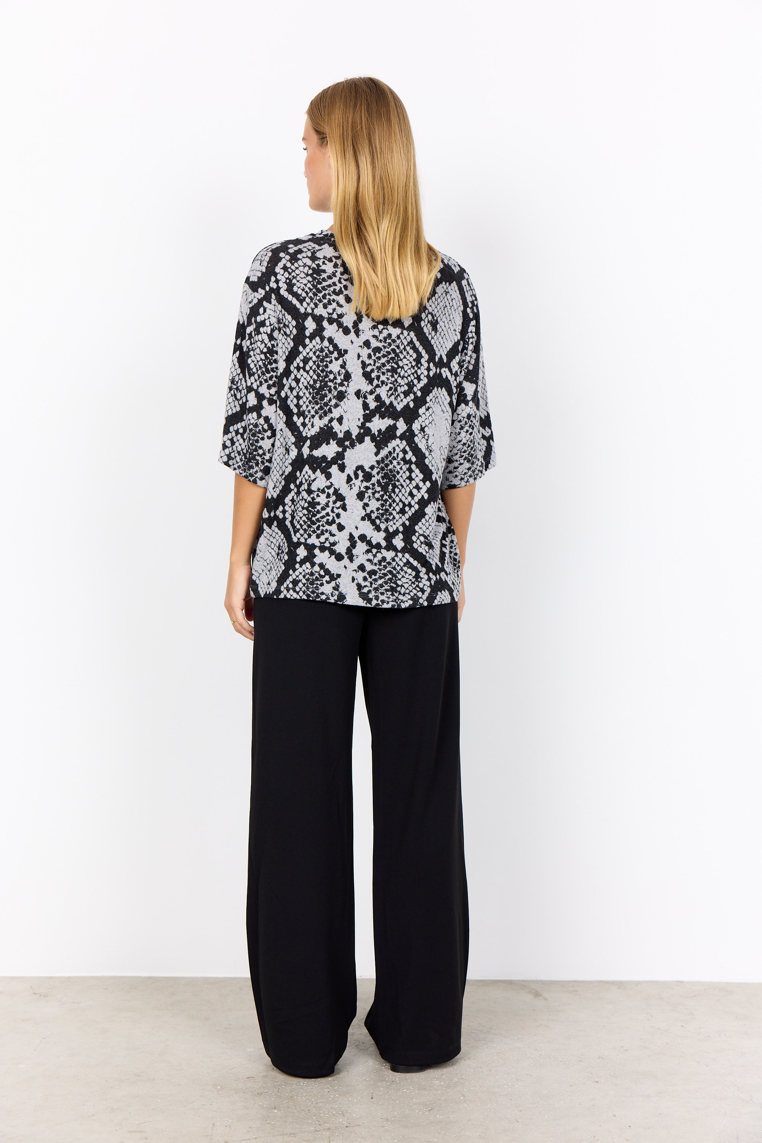 Biara Snakeskin T-Shirt - Grey Mix