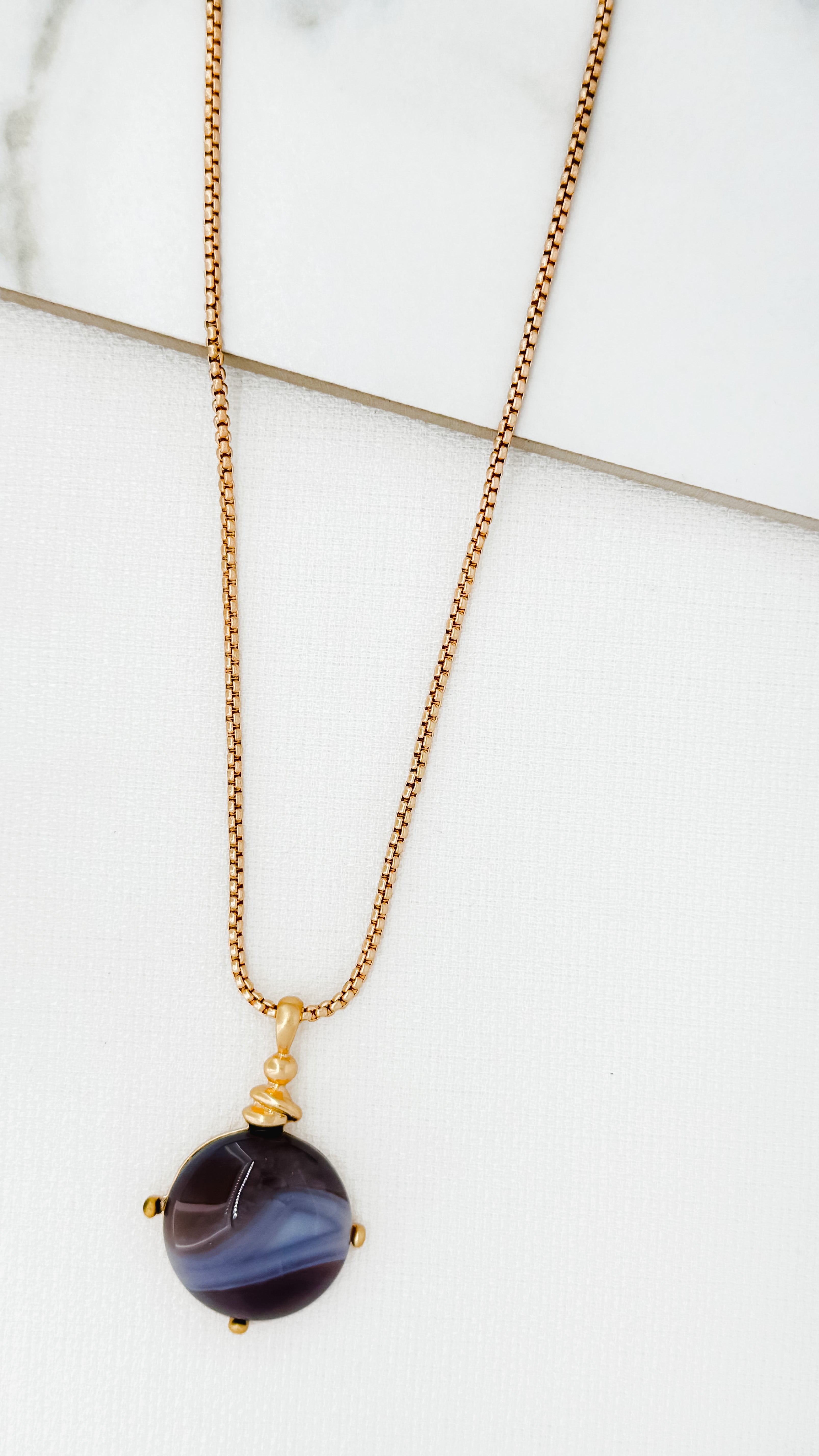 Long purple Pendant Necklace - Gold
