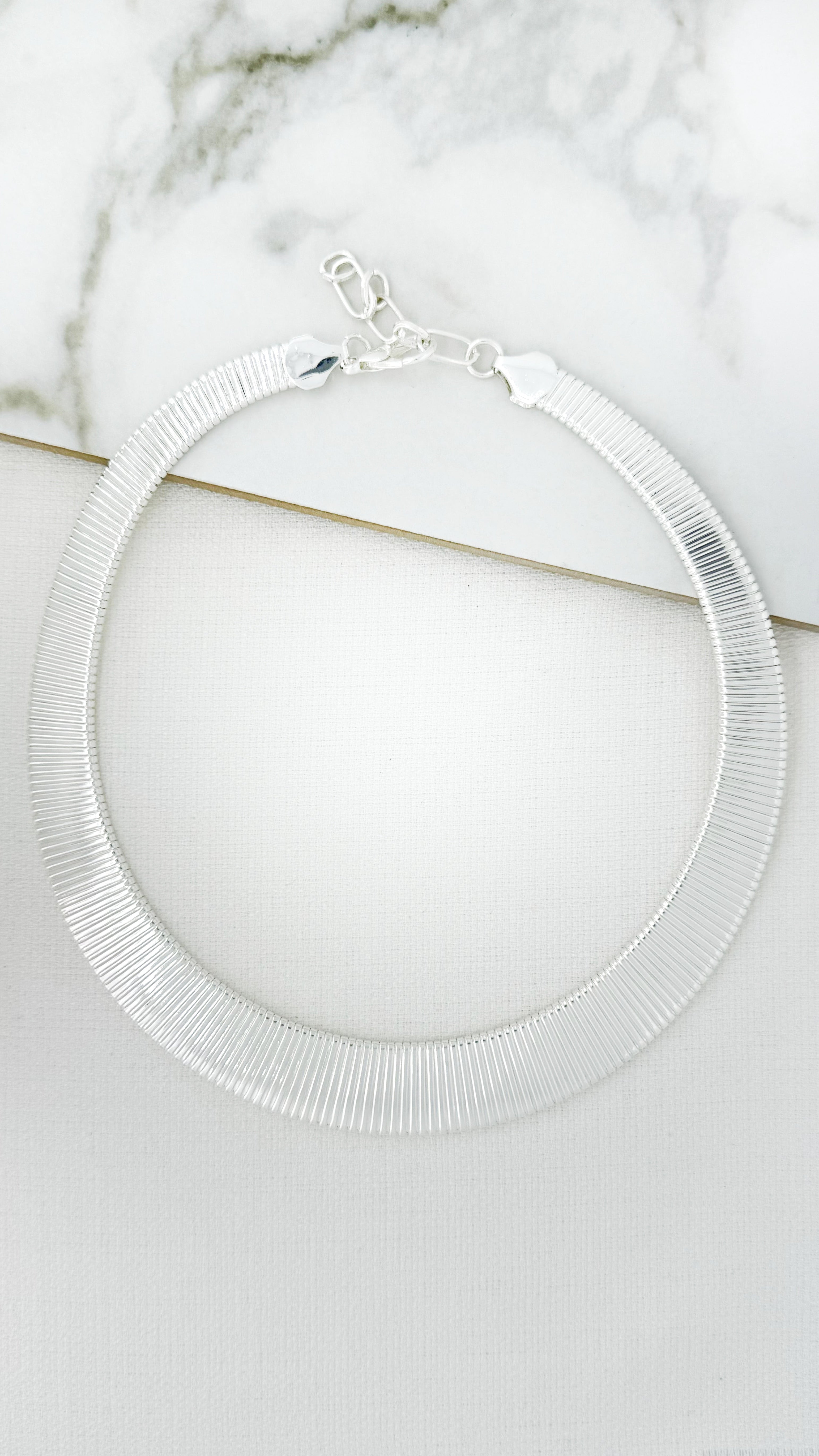 Short Solid Necklace - Silver