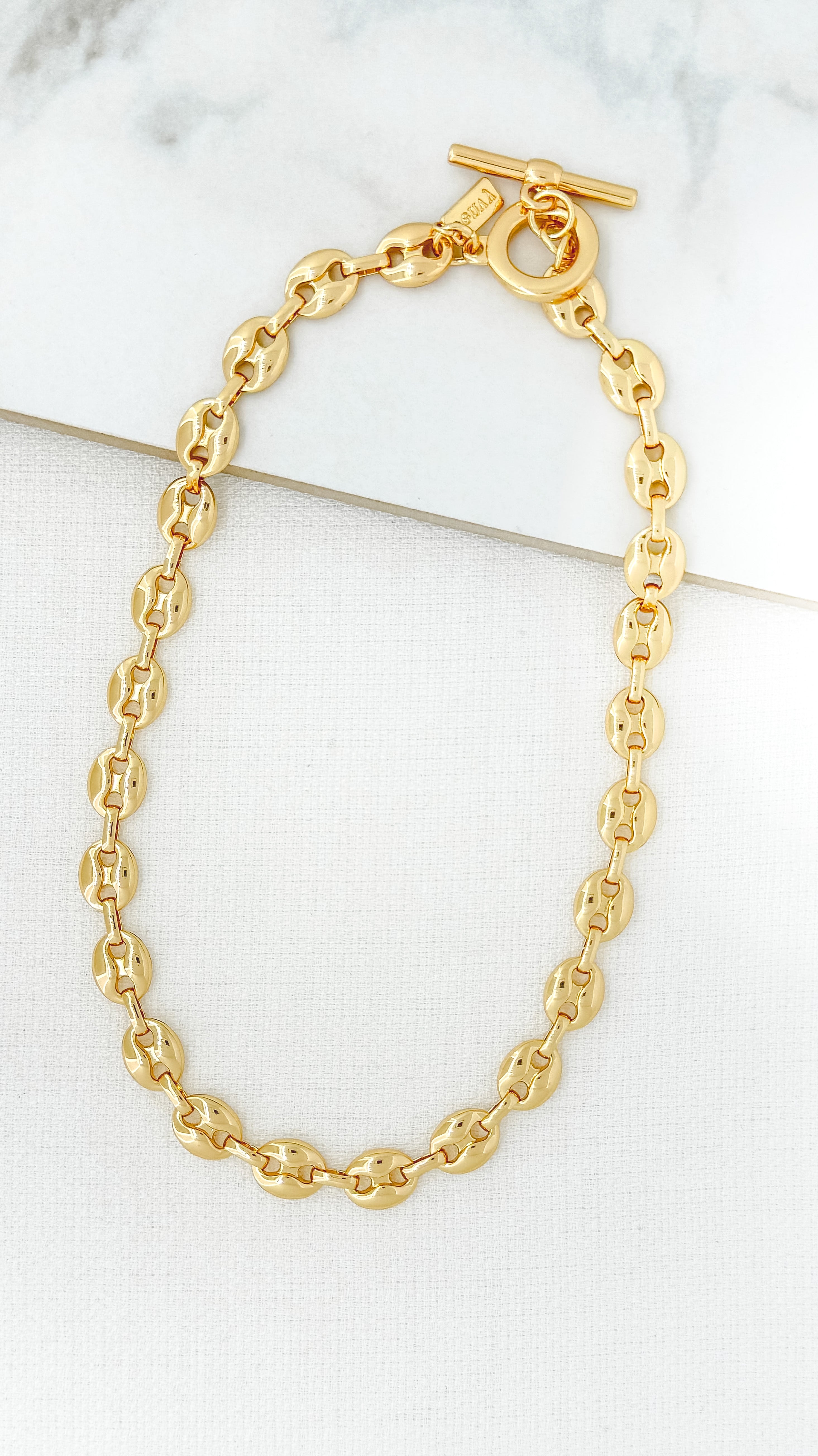 Short Chain T-Bar Necklace - Gold
