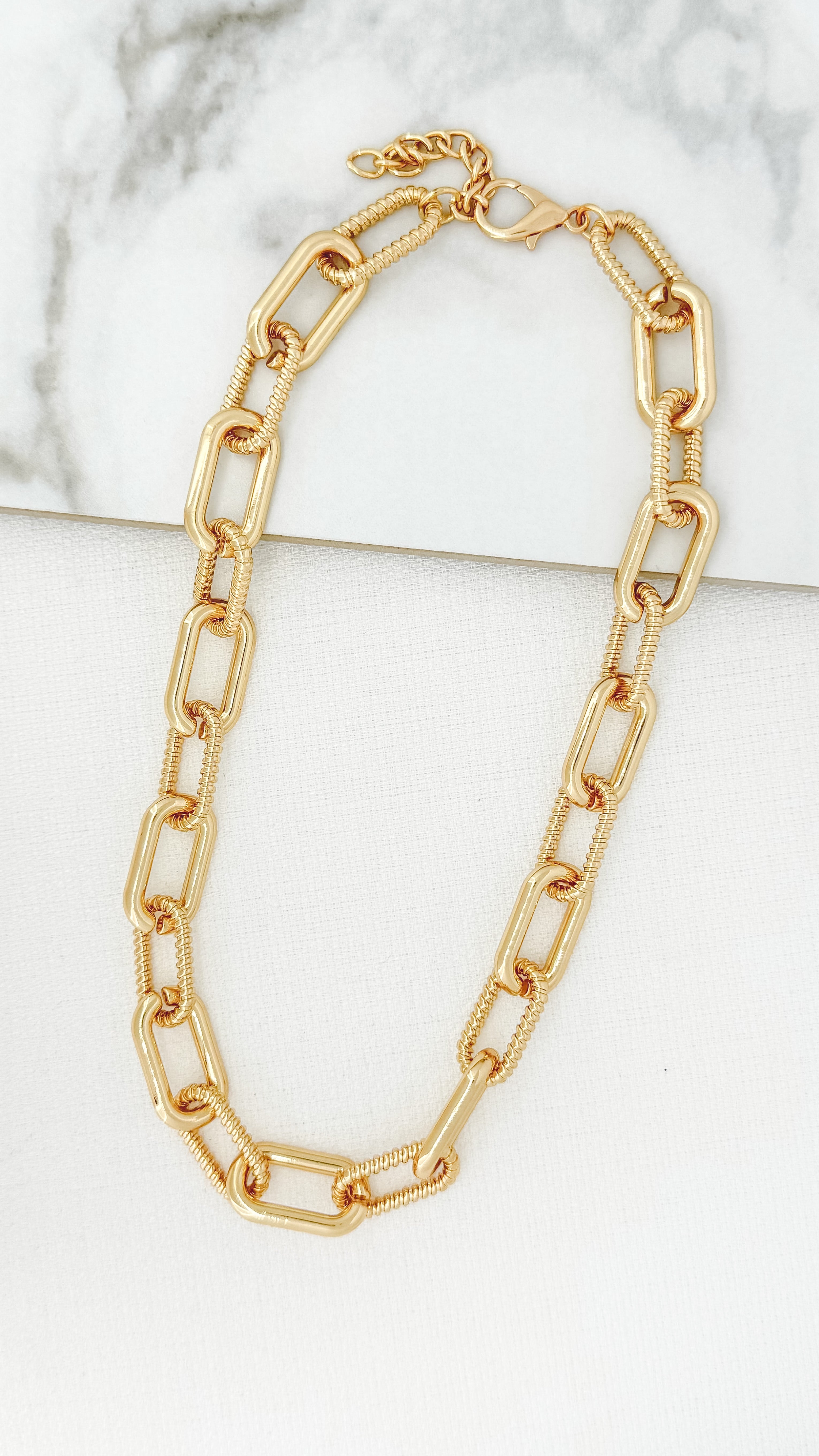 Short Large Link Necklace - Gold