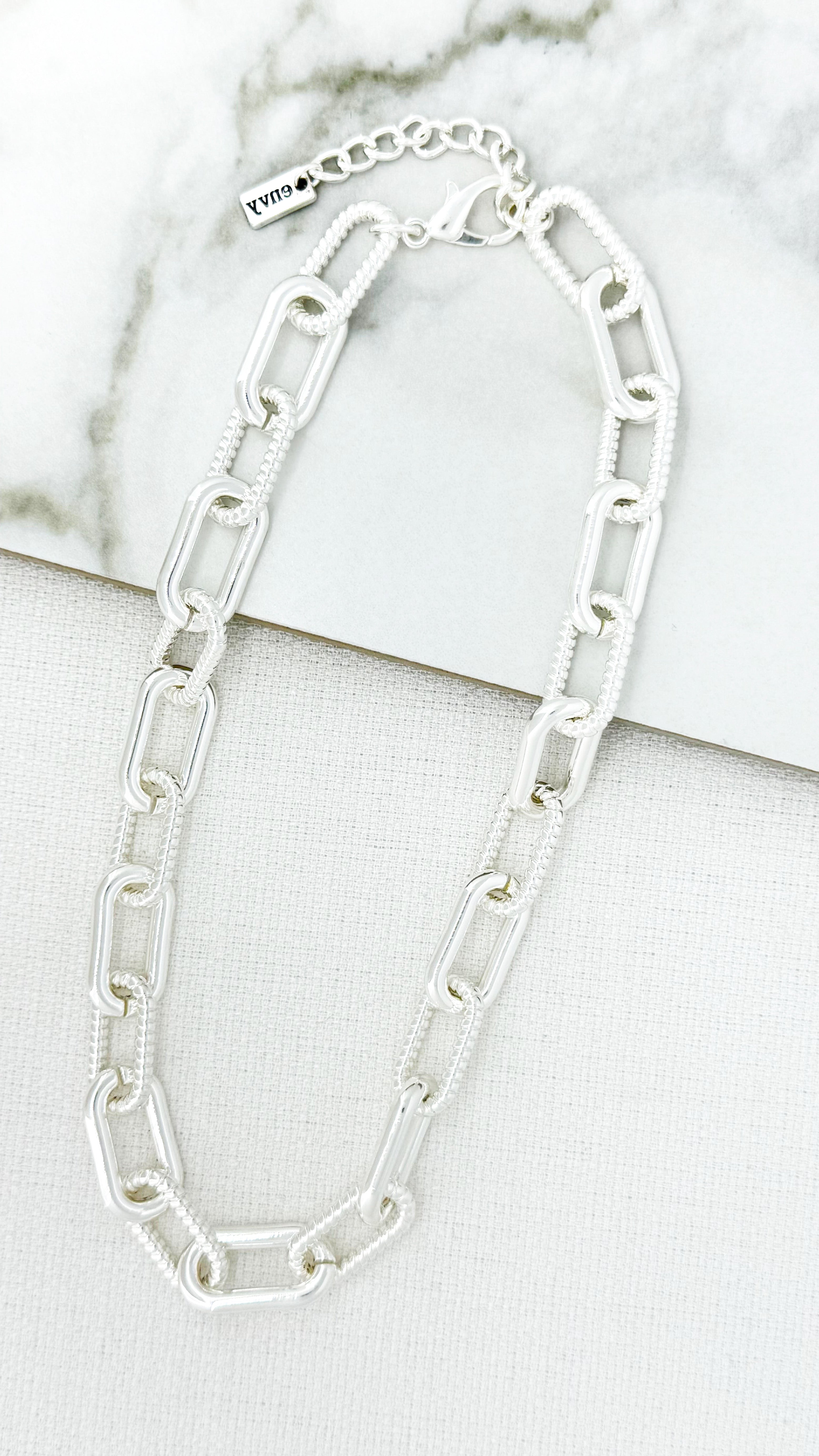 Short Large Link Necklace - Silver