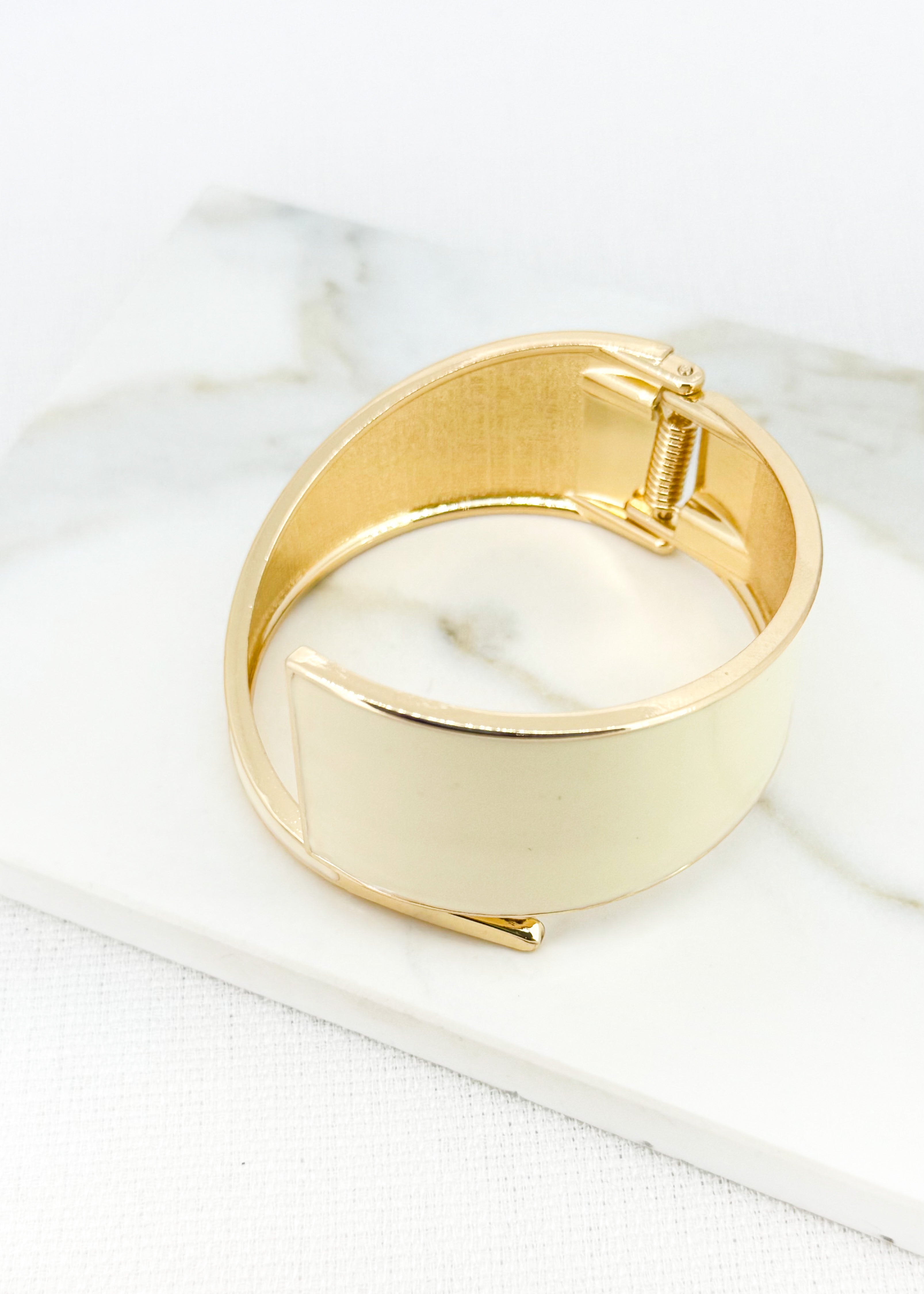 Cuff Bracelet - Cream/Gold