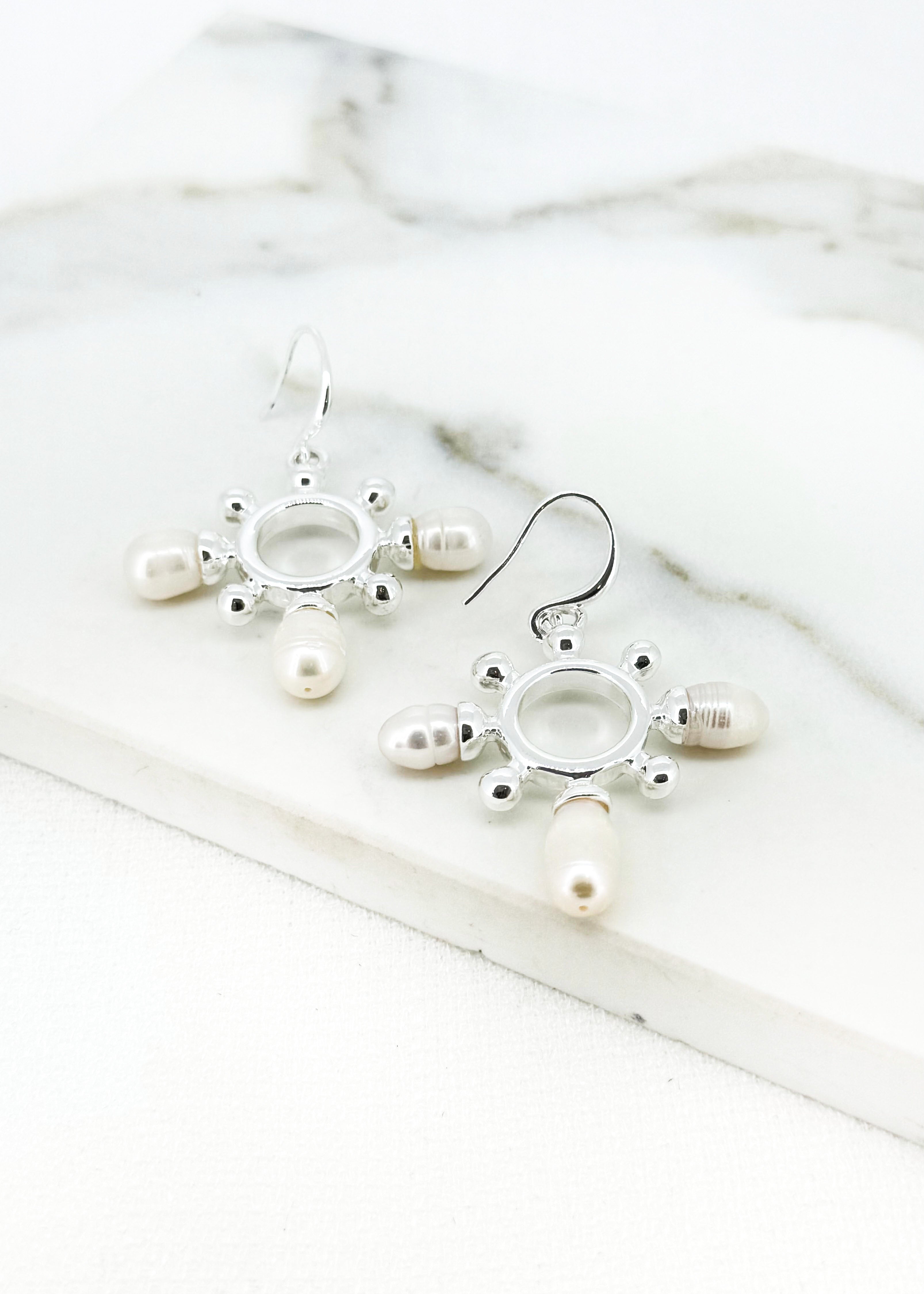 Wheel Earrings - Silver/pearl