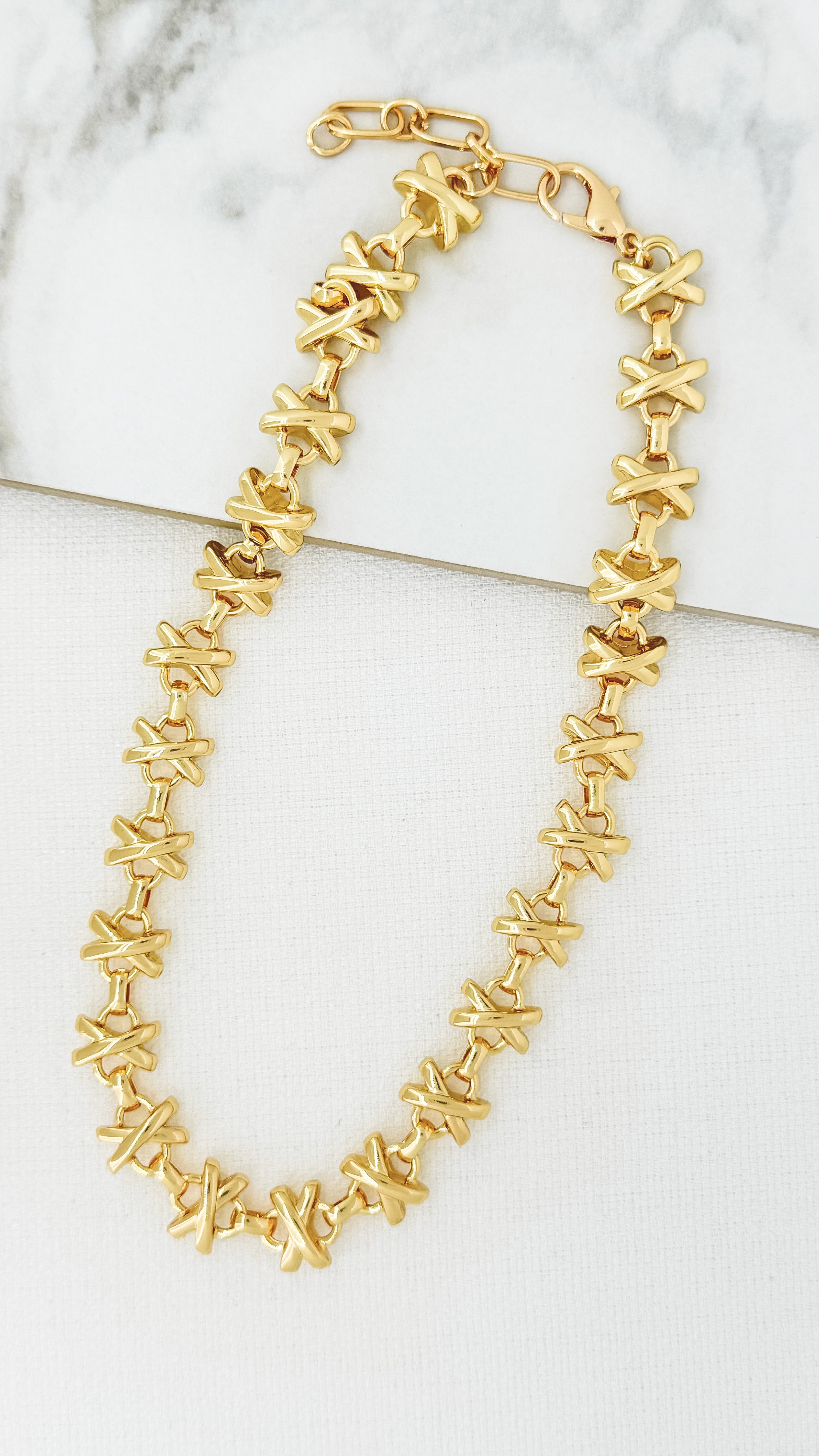 Short Cross Chain Necklace - Gold