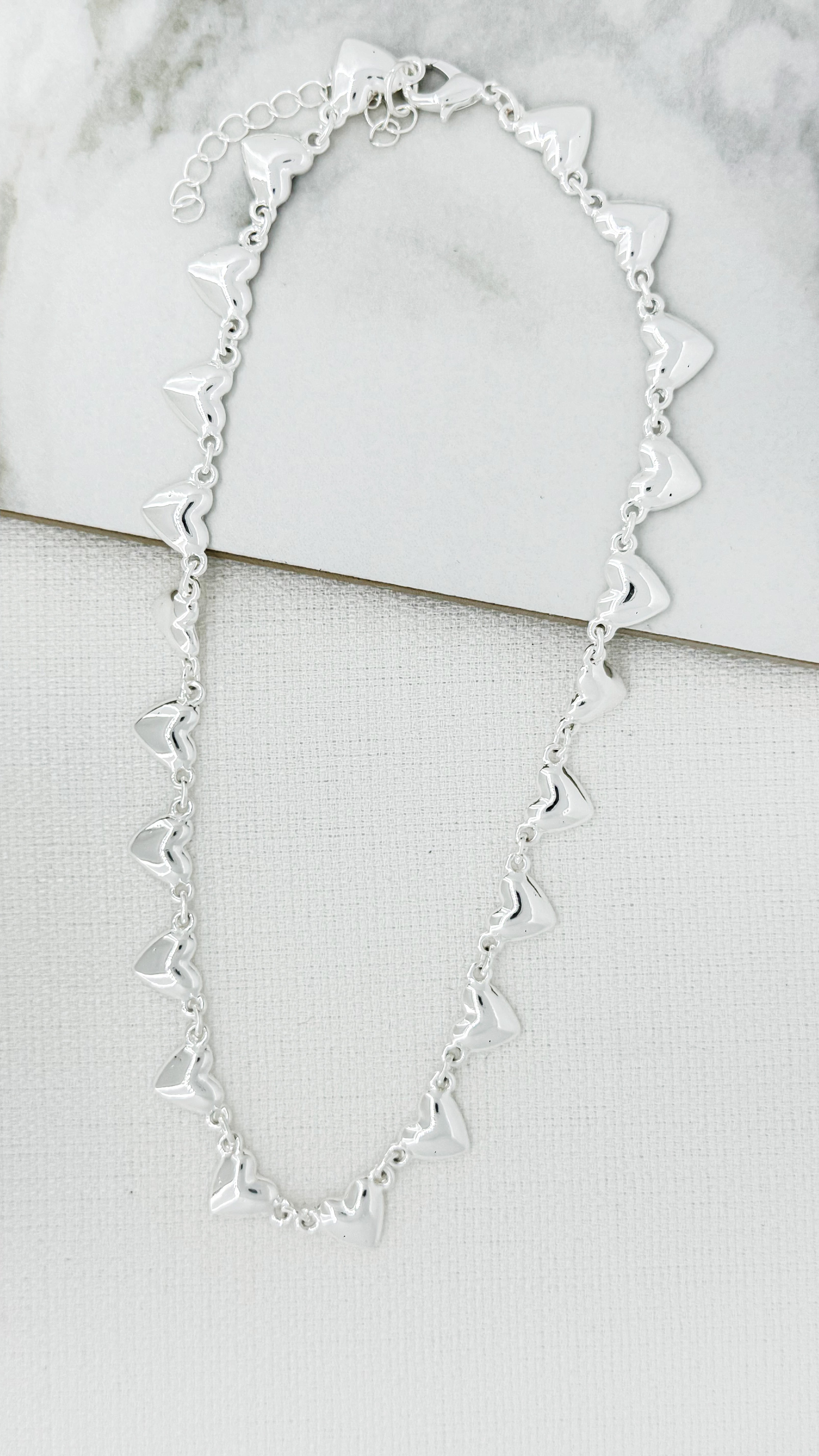 Short Heart Chain Necklace - Silver