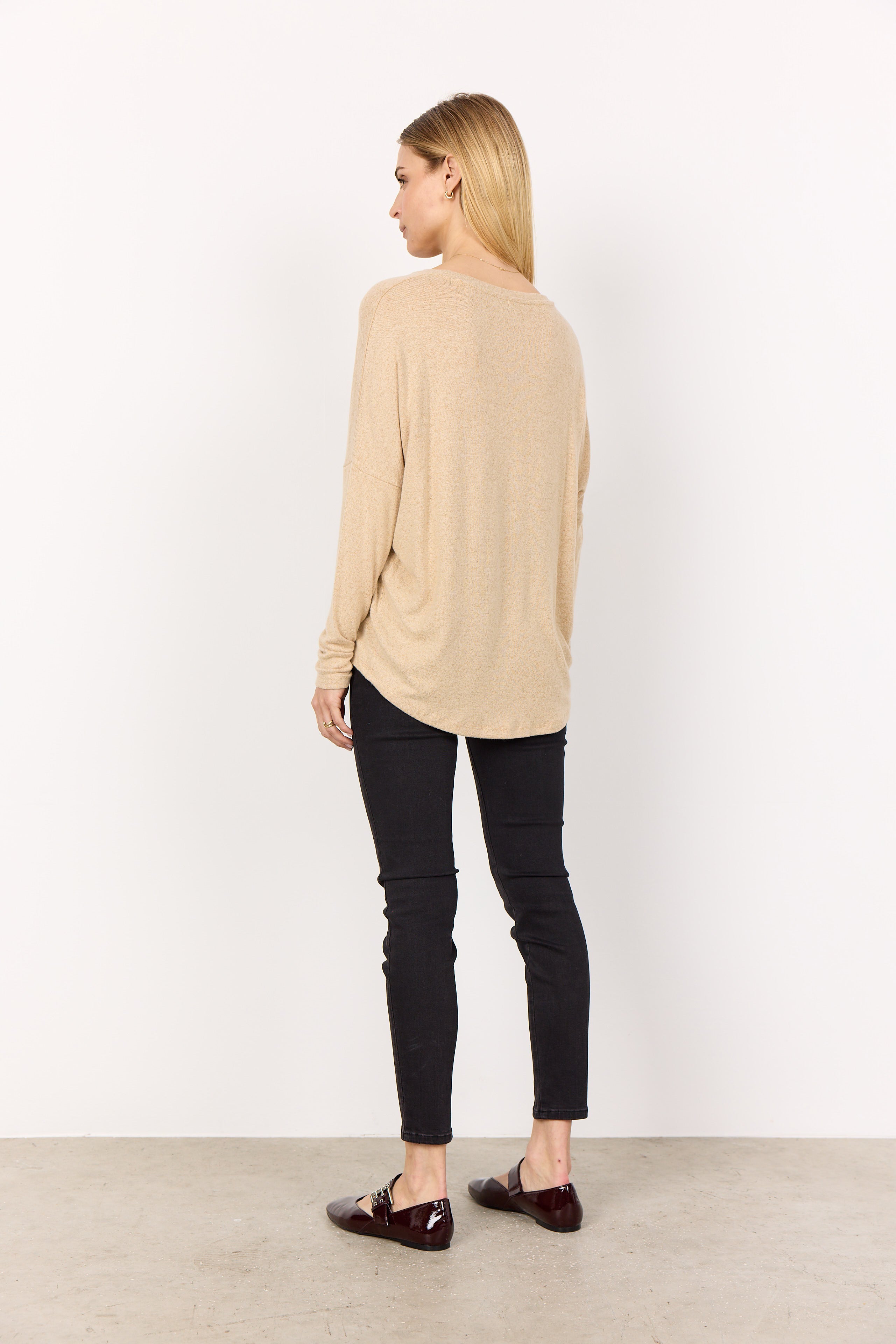 Biara Long Sleeved Jumper - Sand