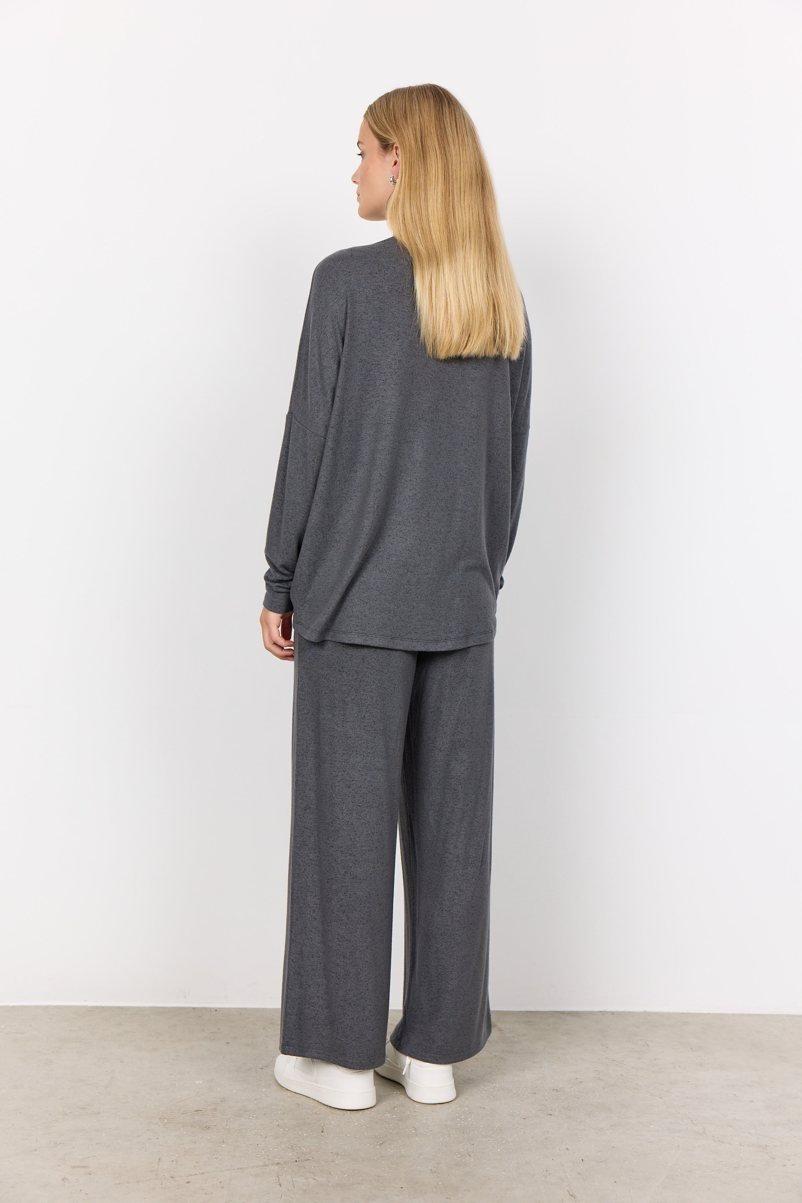 Biara Round Neck Jumper - Dark Grey