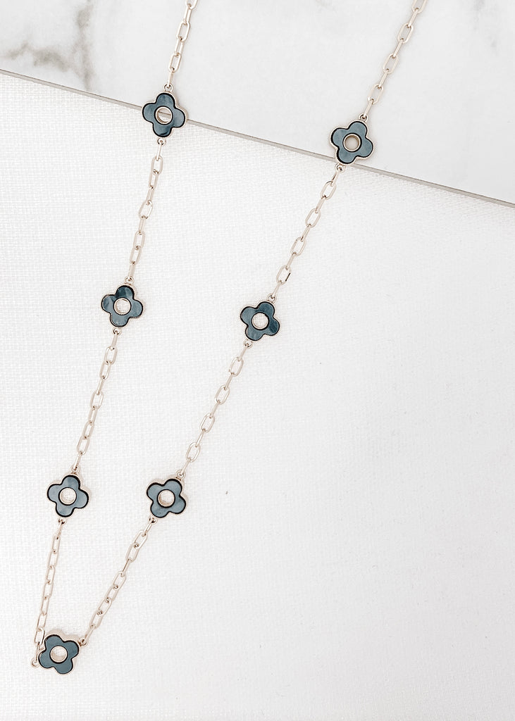 Flower Necklace in Gold/Grey