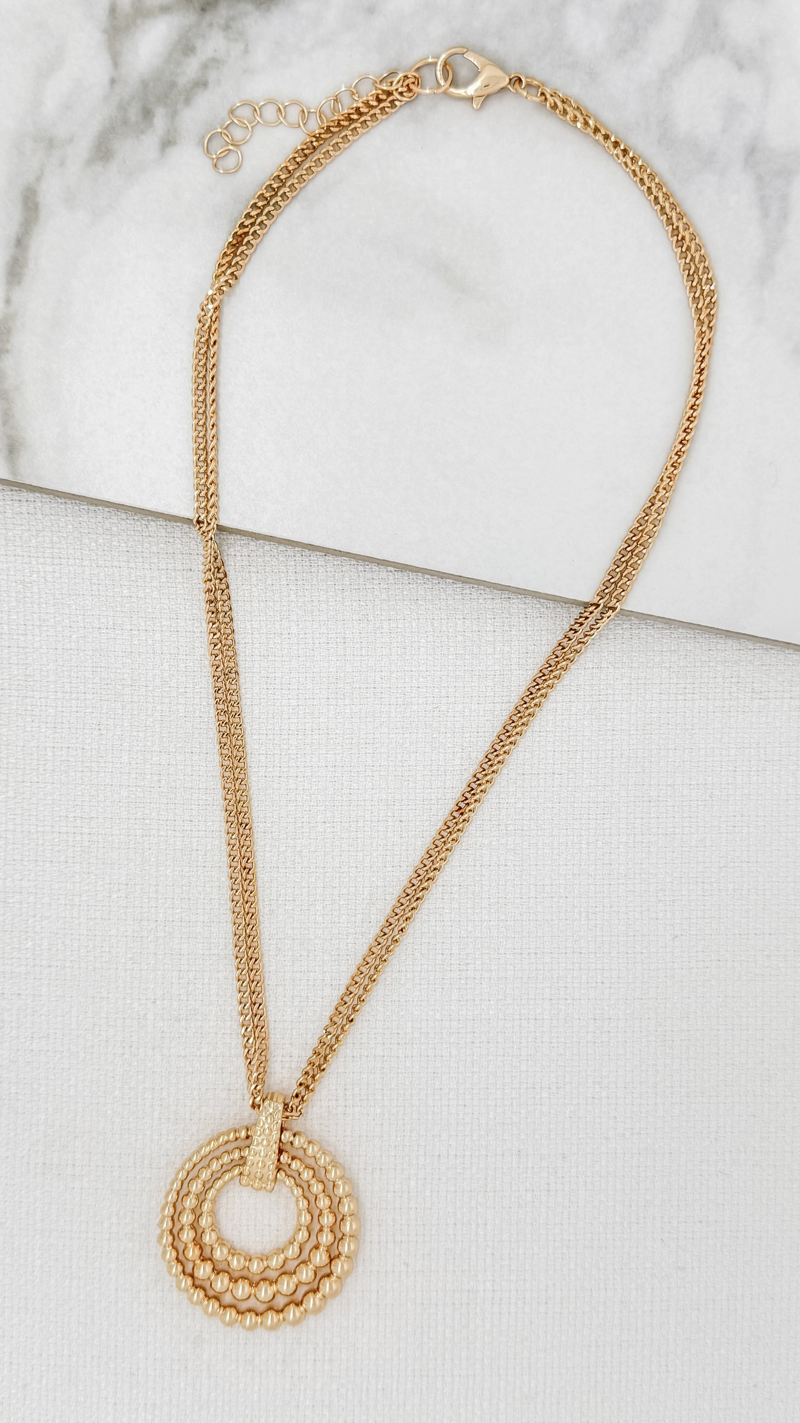 Beaded Pendant Necklace in Gold