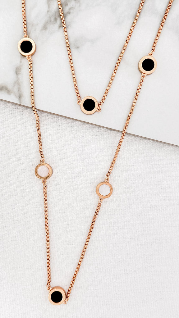 Circle Necklace in Gold