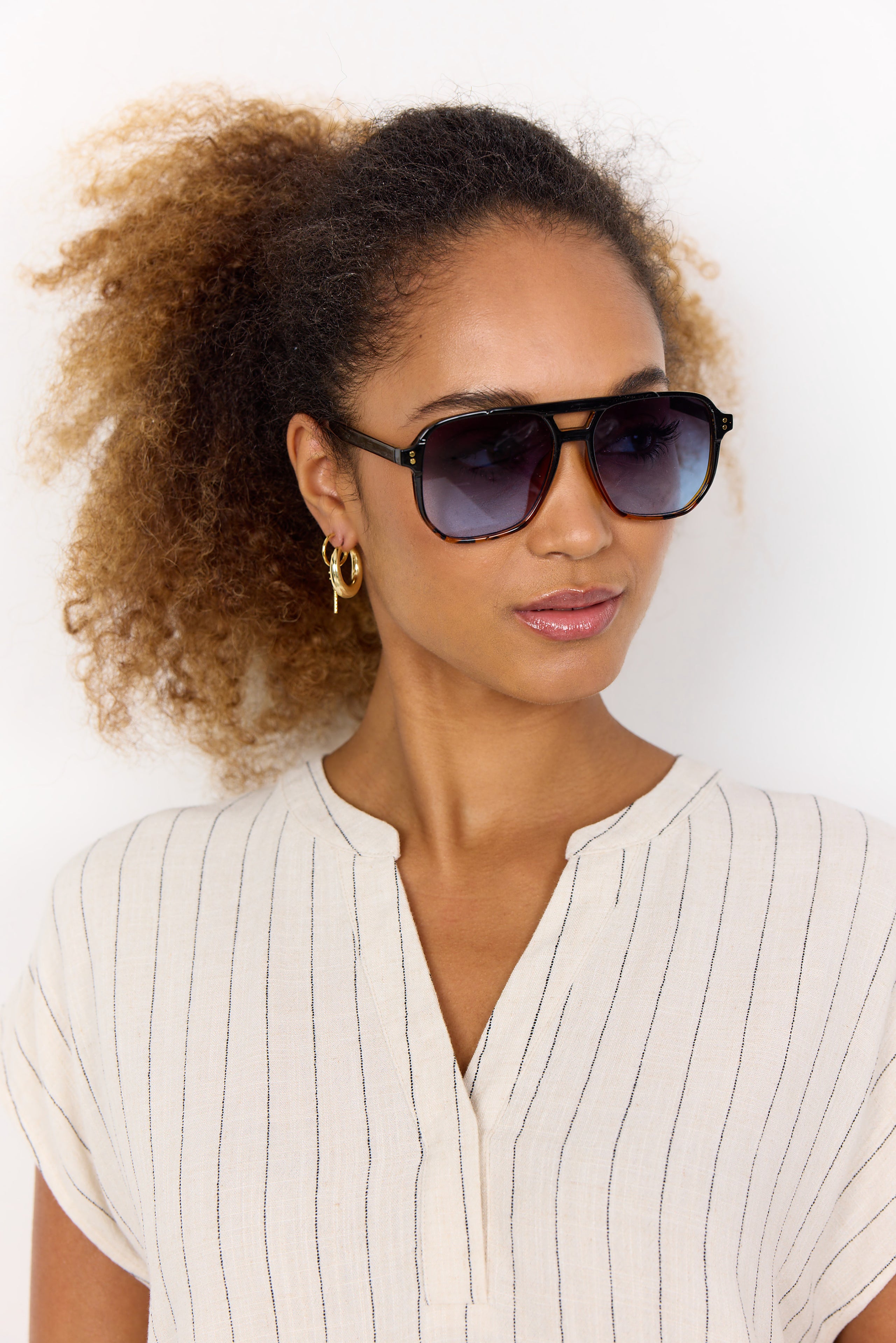 Pilot Sunglasses - Black/Tortoise Shell