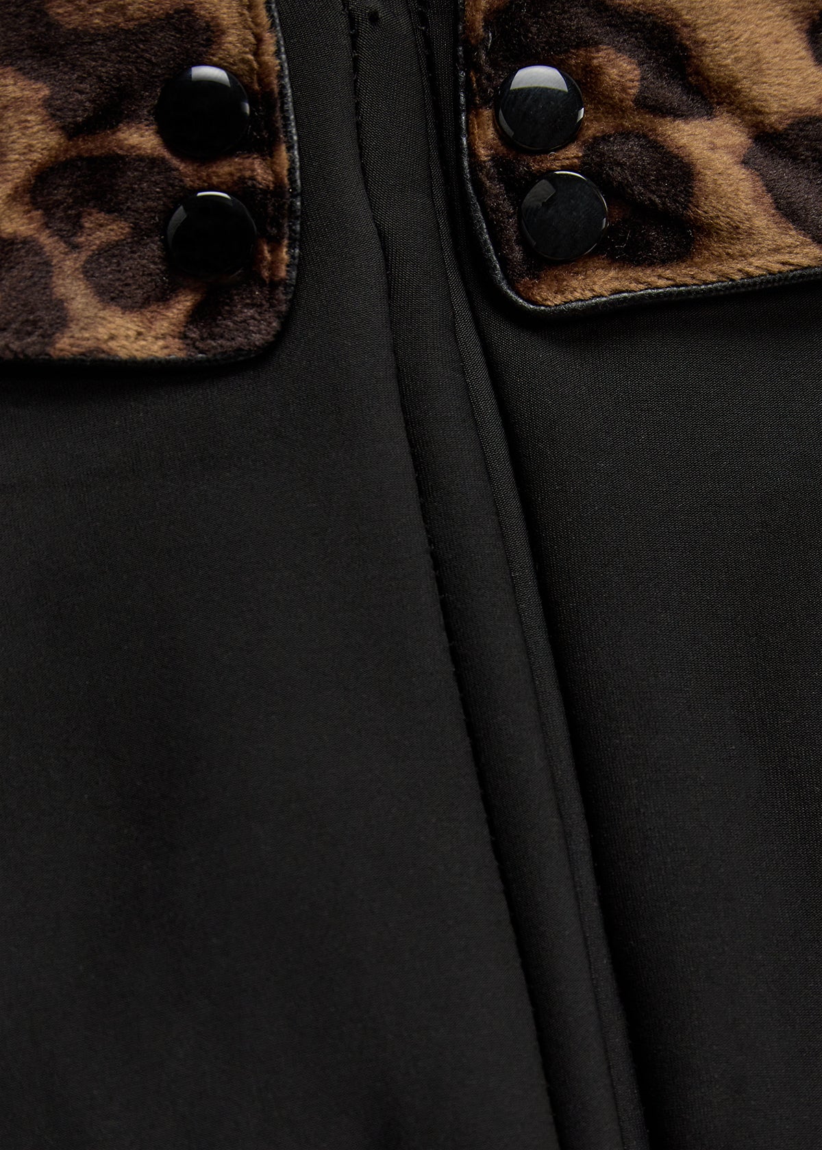 Nie Gloves - Black/Animal Print