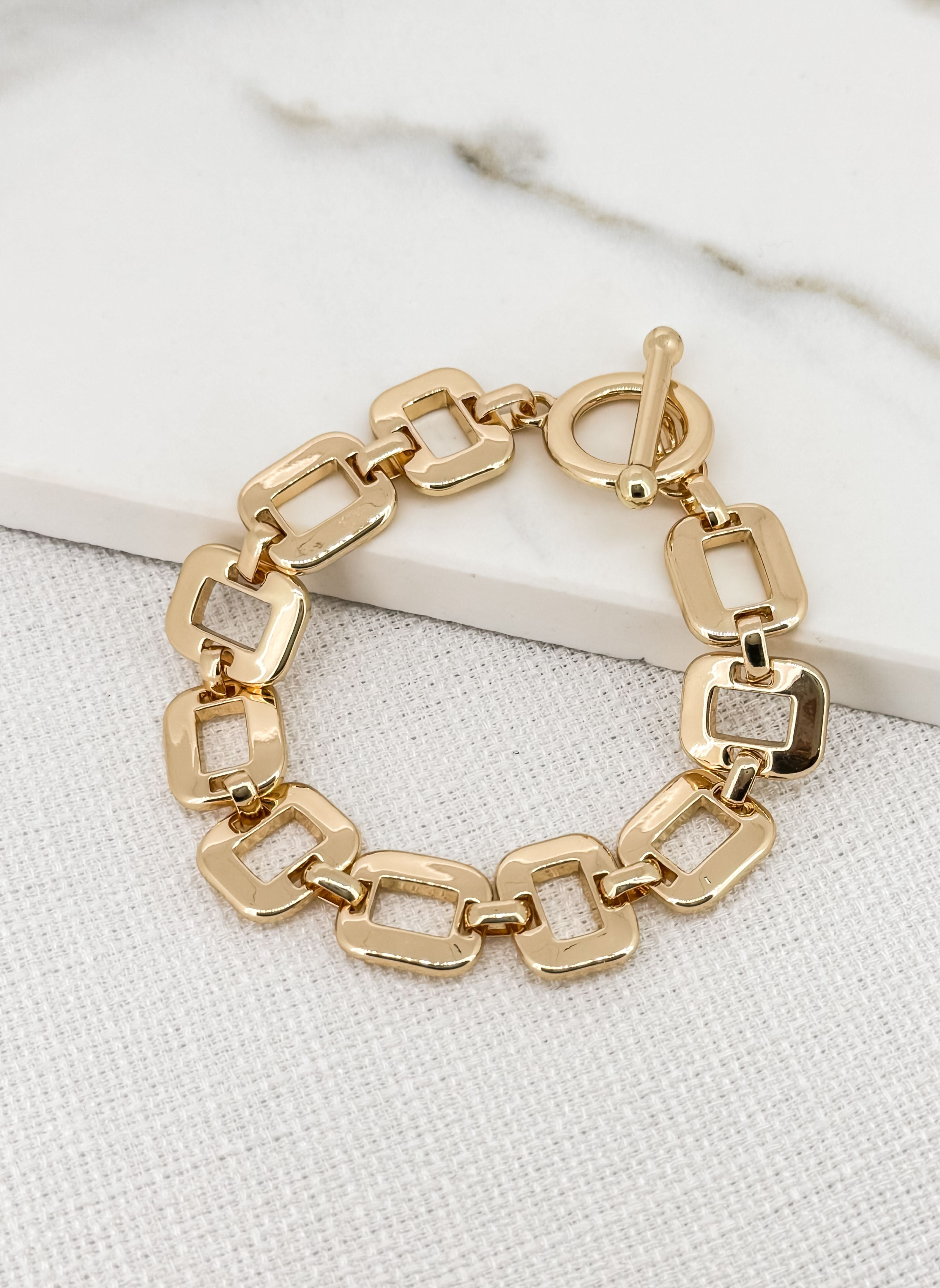 Chain Bracelet in Gold