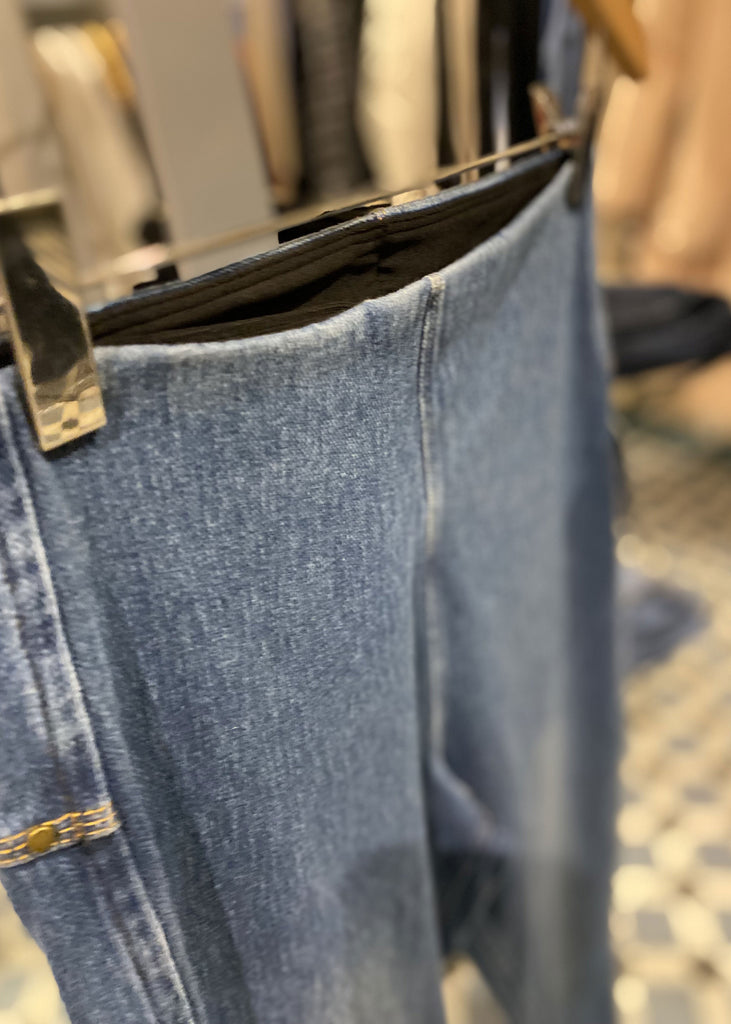 Pocket Detail Legging in Mid Wash Denim