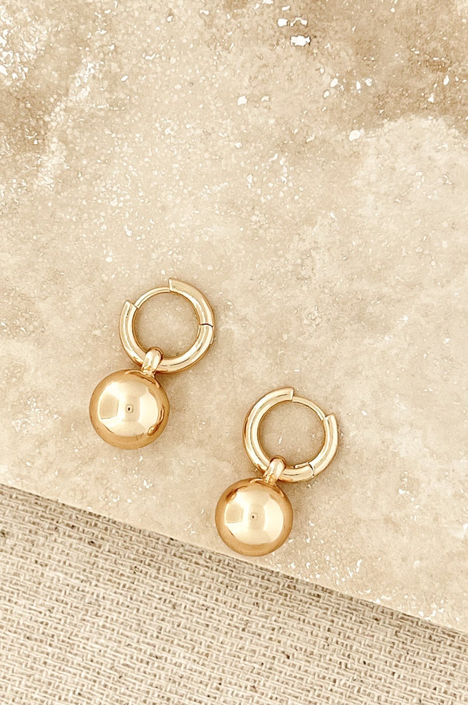 Small Hoop Earring with Ball in Gold